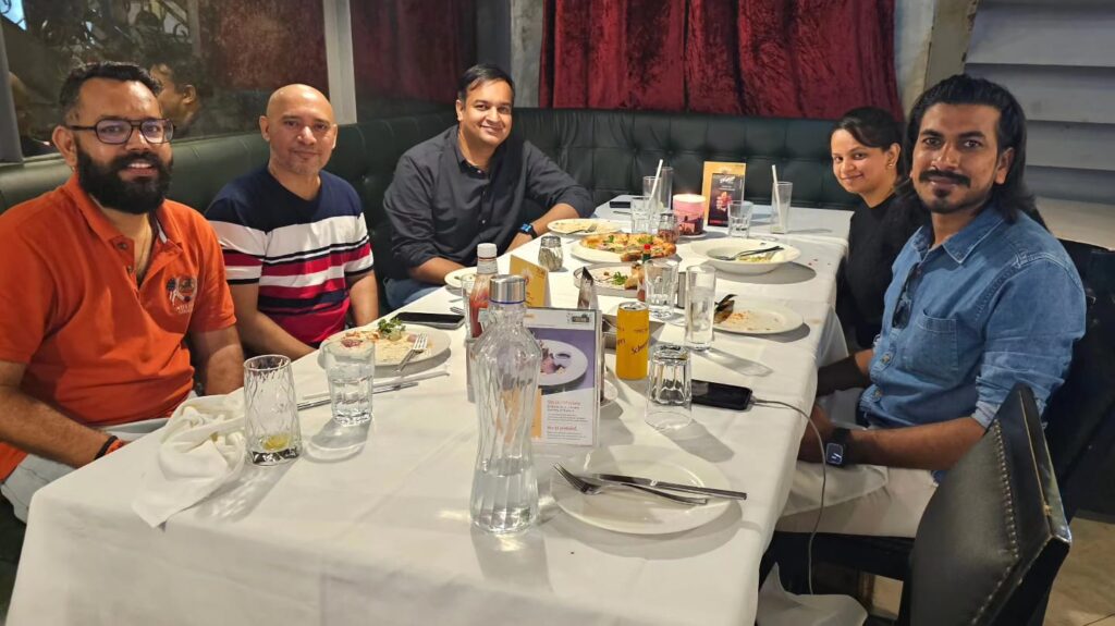 Bhautik Sheth, Amit Panchal, Malhar Barai, Divya Mistry and Akshay Makadiya discussing about SEO industry over dinner at Bengaluru