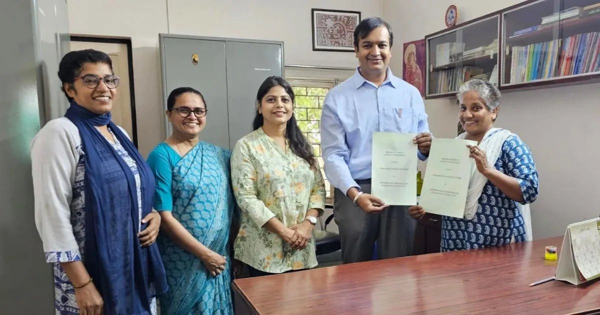 iVIPANAN digital marketing company in Surat signed an MOU with Vidhyadeep Community College