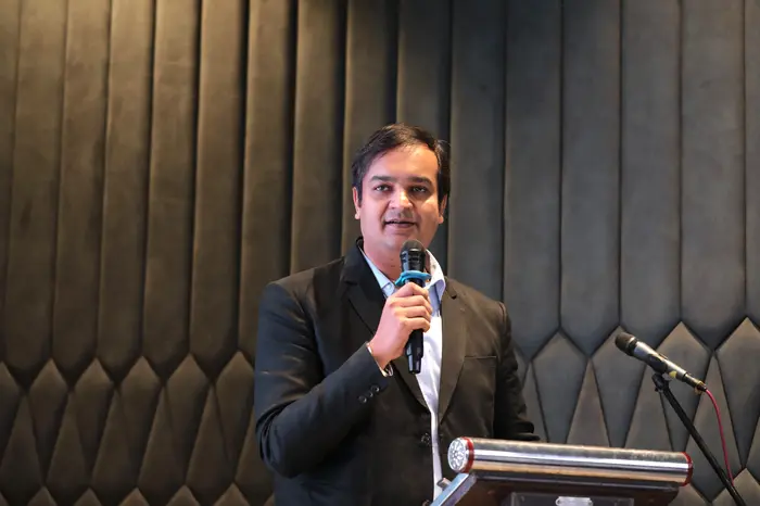 BHAUTIK SHETH -Chief Trainer